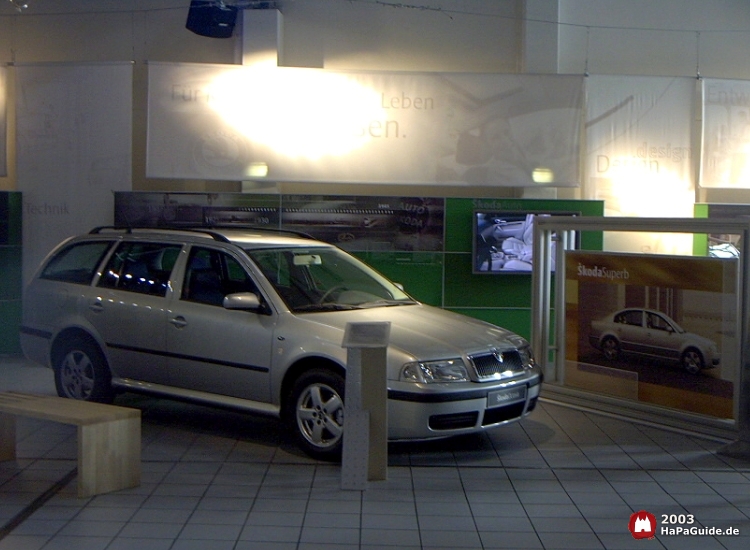 Autohall - Skoda Auto Hall Automobilausstellung