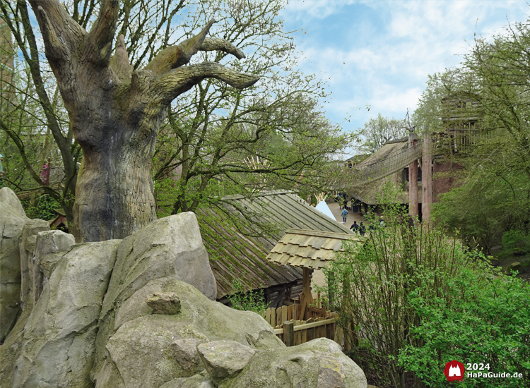 Abenteuerland - Blick Roanoke Tipi-Lager