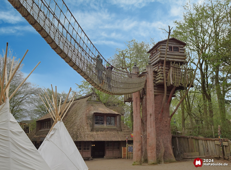 Apachen-Lodge - Baumhaus und Hängebrücke Abenteuerland