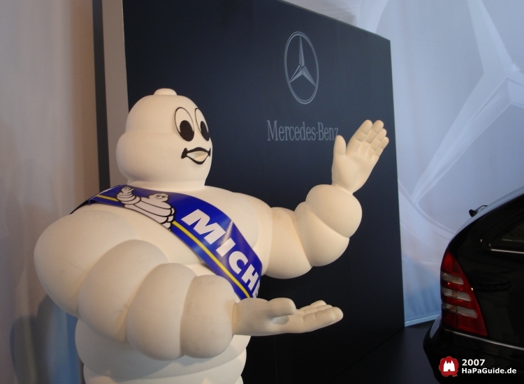 Autohall - Michelin Männchen