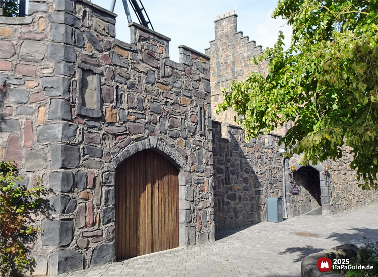 Bezauberndes Britannien - Ausgang Eilean Donan Castle Nessie