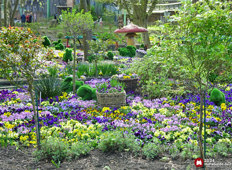 Blumenmeerbootsfahrt - Blumenbeet Rasen-Hasen