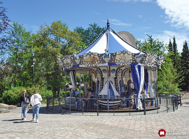 Carrousel Baltique - Karussell Frontalansicht