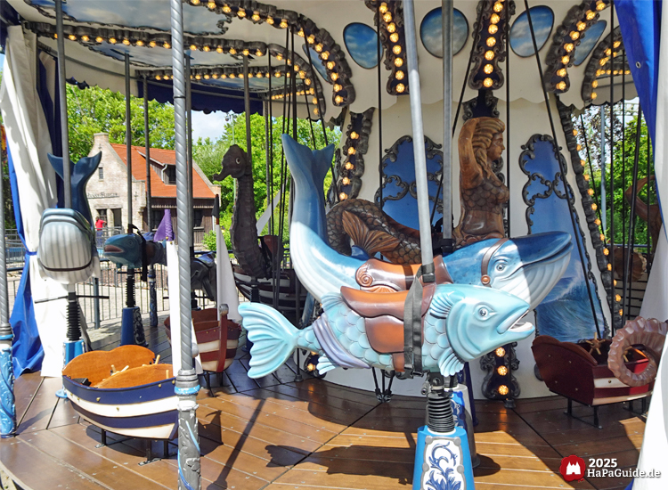 Carrousel Baltique - Figuren wie Fisch und Wal