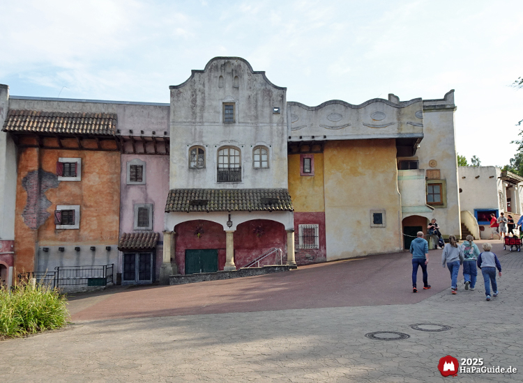 Die Reiche des Nordens - Ehemalige Fassaden des Plaza San Antonios