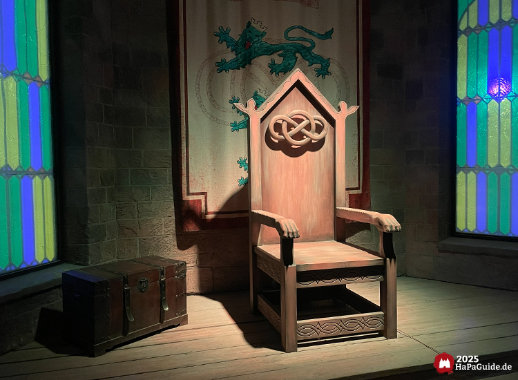 Die Reiche des Nordens - Der Thron im Thronsaal beim Schwur des Kärnan