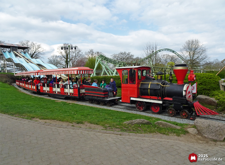 Hansa-Park Express - Eisenbahn vor Barracuda Slide