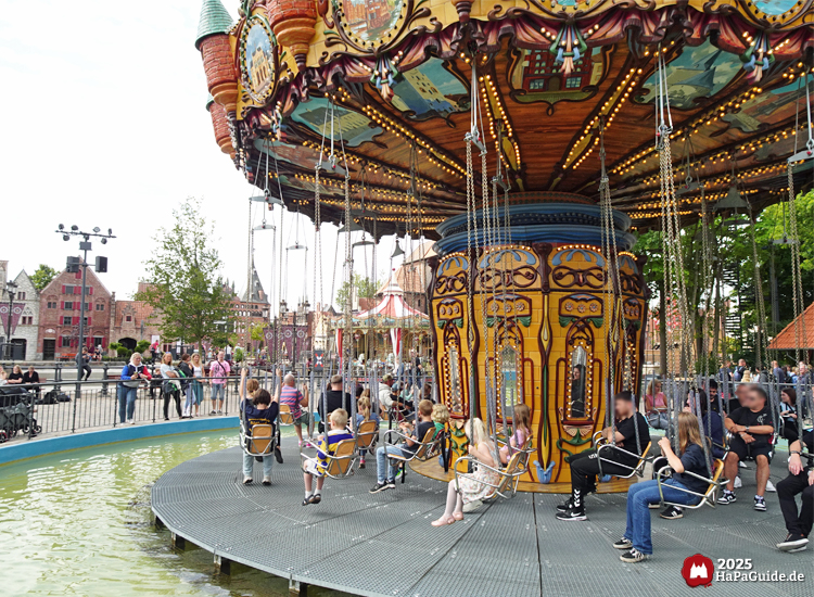 Hanse-Flieger - Besuchende abfahrbereit in ihren Sitzen