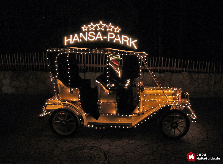 Herbstzauber am Meer - Lichterparade Oldtimer mit Hansa‑Park Schriftzug