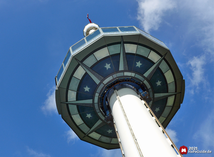 Holsteinturm - Kompasslogo unter der Fahrgastgondel