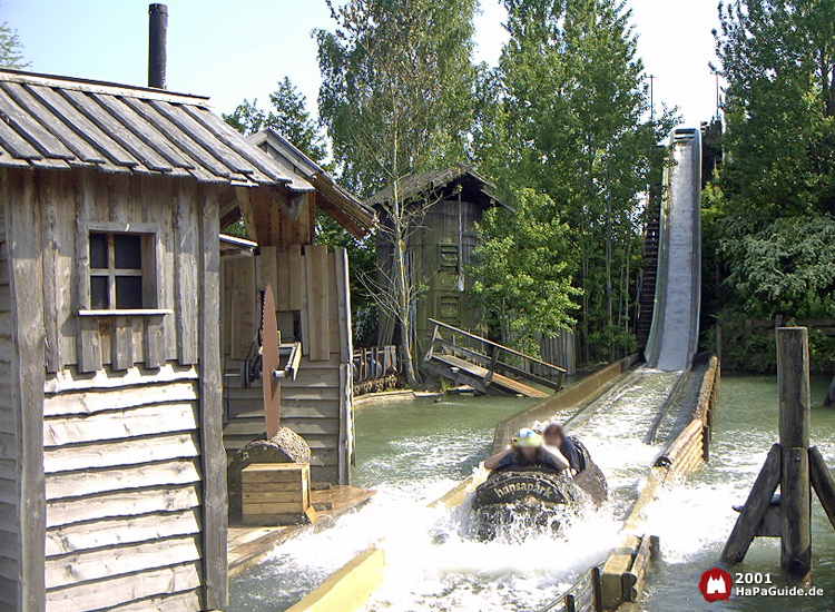 Holzfällerlager - Schussfahrt Wildwasserfahrt