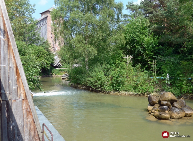 Der leere Stausee inmitten der Wildwasserfahrt