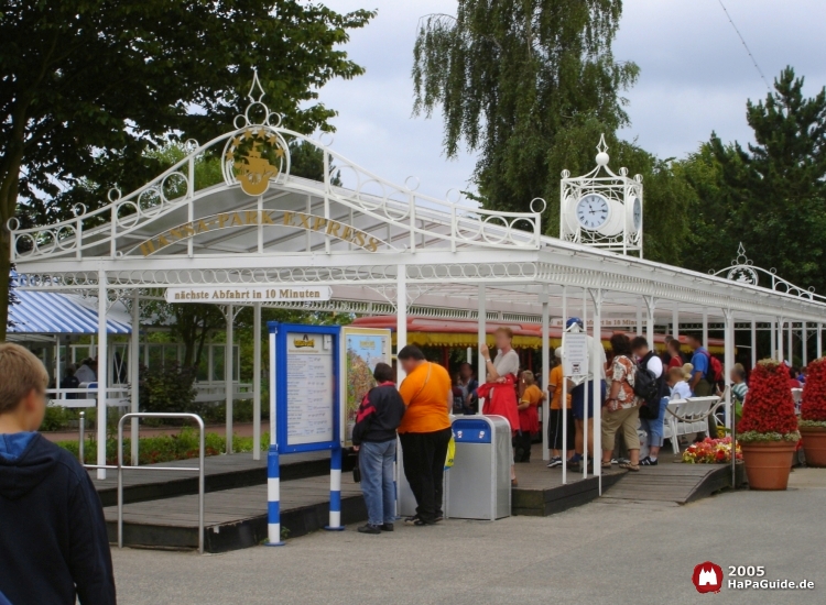 Jahrbuch - Bahnhof Hansa‑Park Express