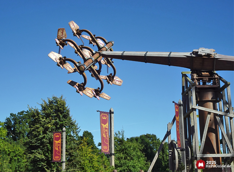 Kärnapulten - Das Kärnapulten dreht über Fahnen König Erik Menveds VI.