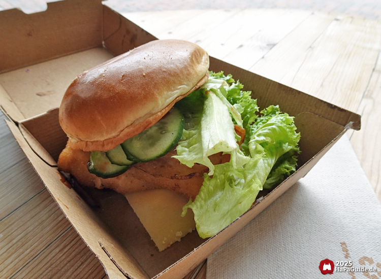 Kiosk im Peterhof - Chicken Barbecue Style Burger