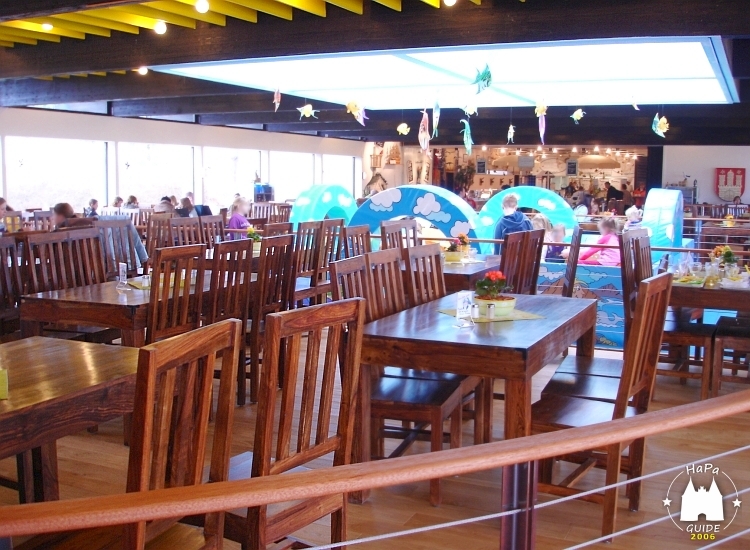 Landungsbrücken - Inneneinrichtung Familienrestaurant Weltumsegler