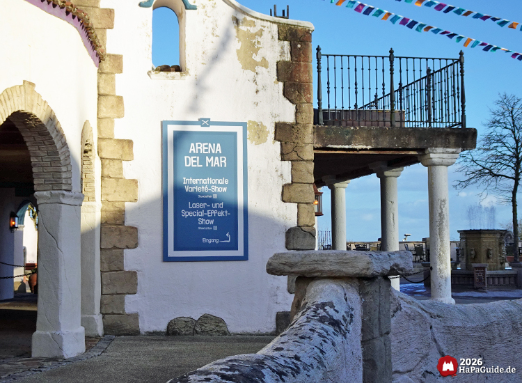 Laser- und Special-Effekt-Show - Seitliches Schild am Turm zum Eingang