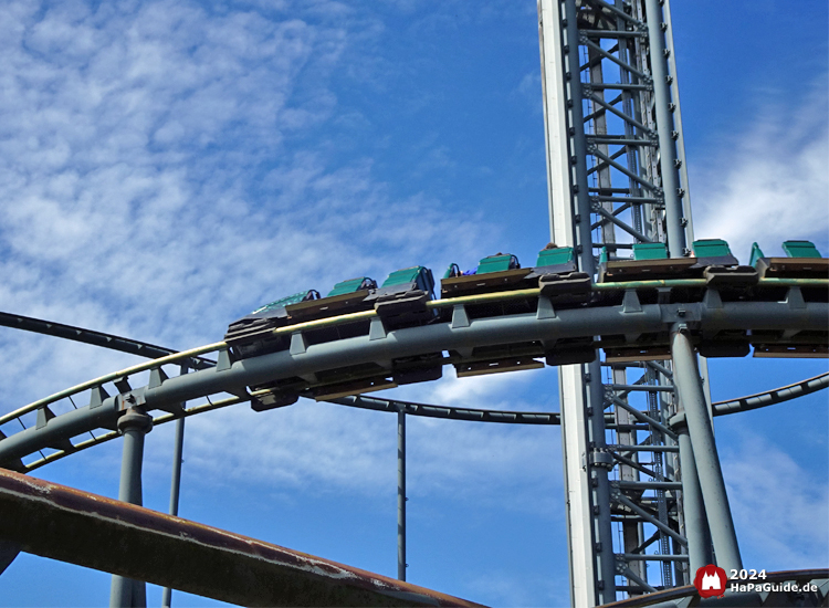 Nessie - Grüner Zug in Helix