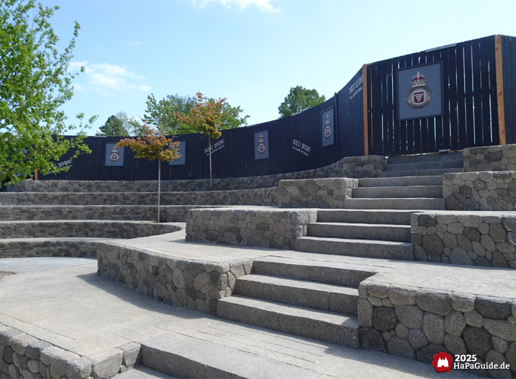 Neuheiten 2025 - Treppenförmiges Sitzplateau