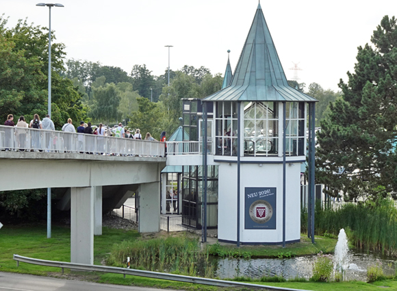 Mit Klick Bilder-Galerie öffnen Bilder-Galerie öffnen