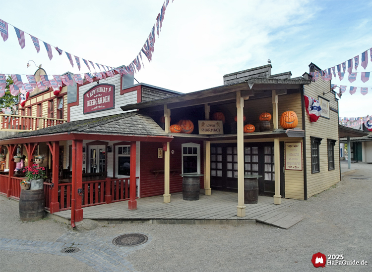 New Lübeck - Lowen Pharmacy am Saloon New Chance