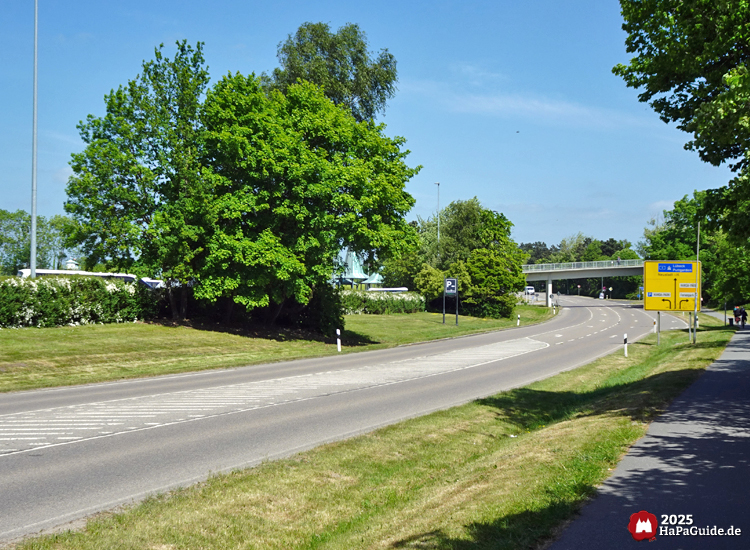 Parken - Zufahrtsstraße