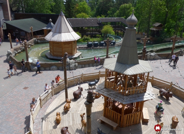 Peterhof von Novgorod - Tierkinder vom Peterhof und Wildwasserfahrt - Der Wasserwolf am Ilmensee