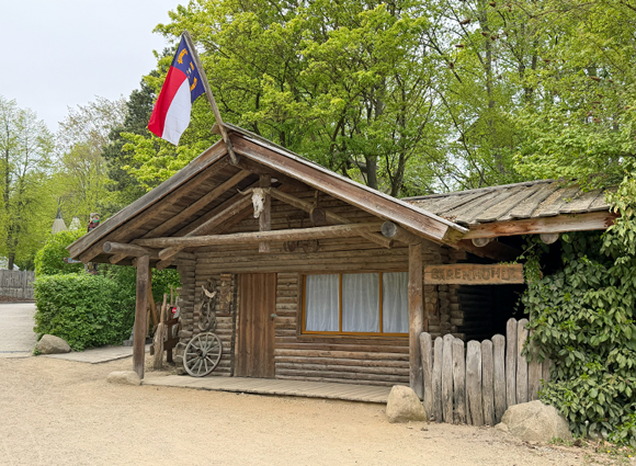 Mit Klick Bilder-Galerie öffnen Bilder-Galerie öffnen