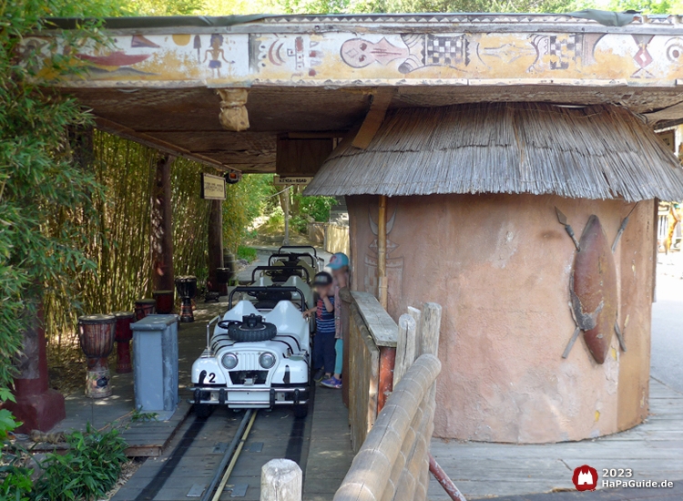 Safari-Jeeps - Station