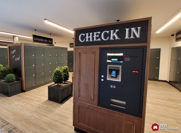 Service-Center - Check-In Automat Schließfachanlage