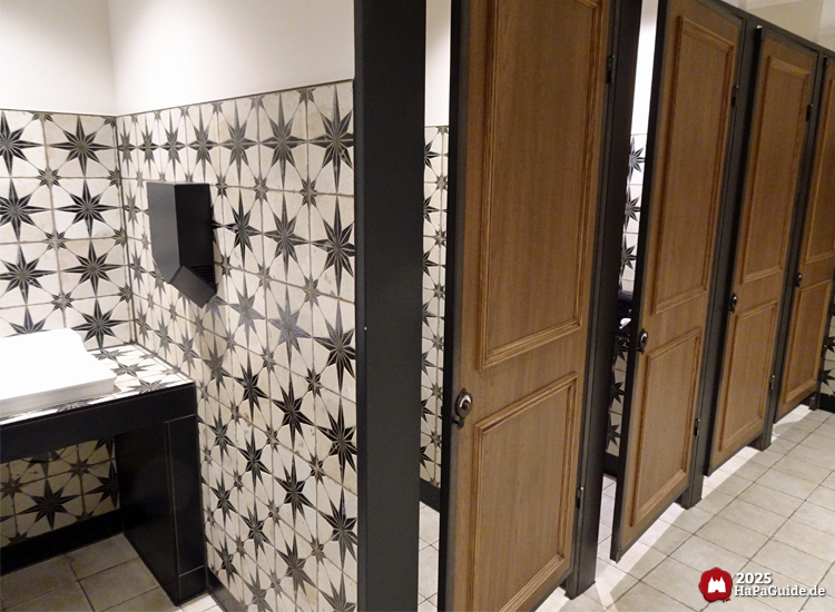 Service-Center - Toilettenkabinen