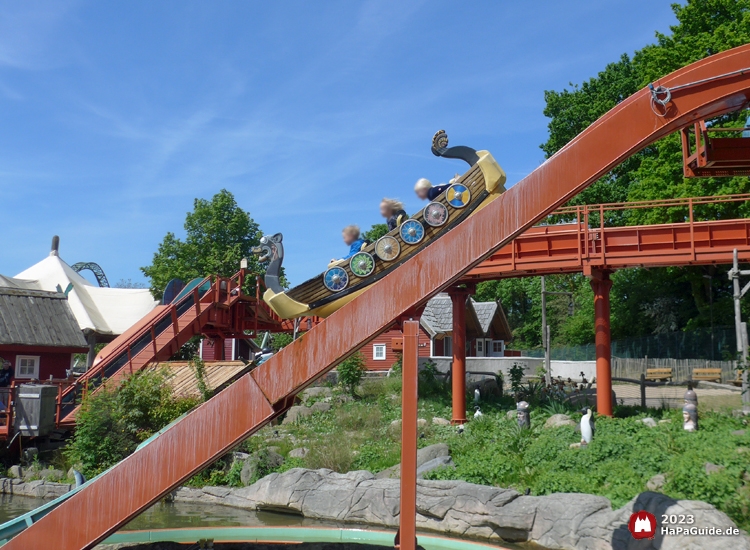 Sturmfahrt der Drachenboote - Schussfahrt