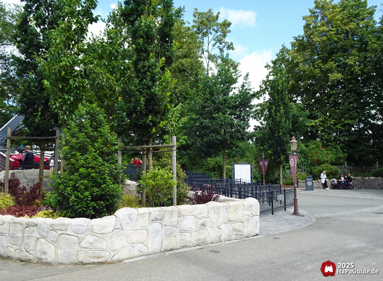 Wellenreiter - Beet am Wartebereich