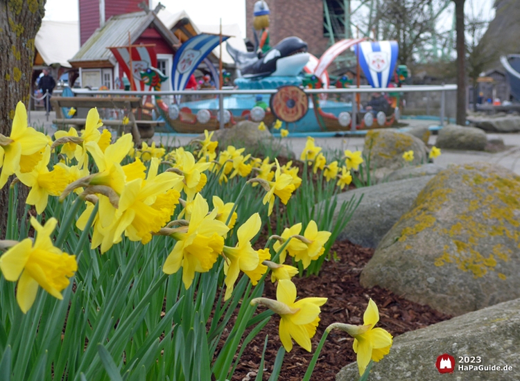 Wikingerland - Osterglocken Wikinger-Bootsfahrt