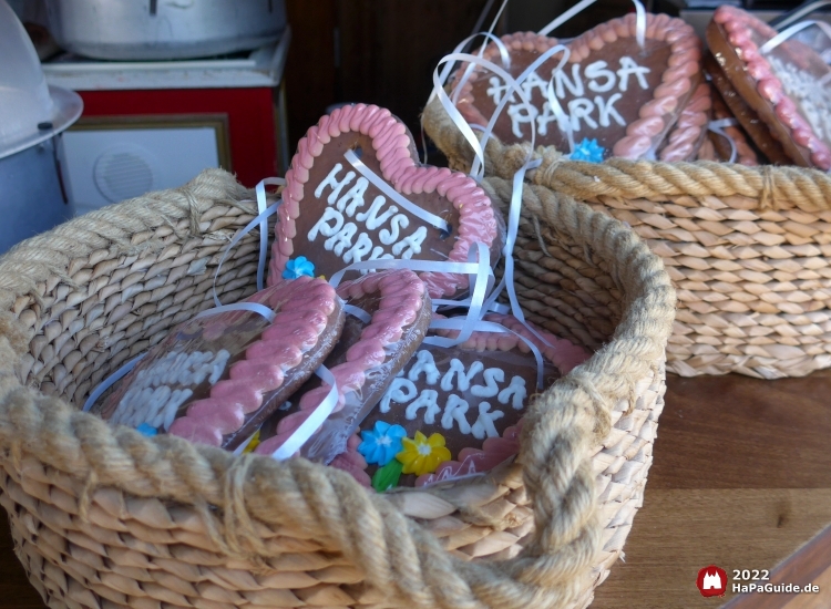 Zuckerwatte am Krantor von Danzig - Lebkuchenherzen Hansa‑Park